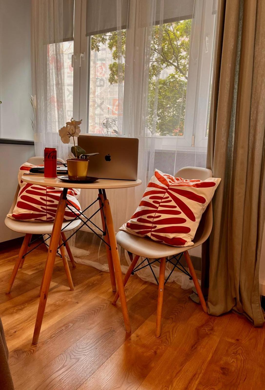 Special 1 Bed Room Condo Warszawa Center Dış mekan fotoğraf
