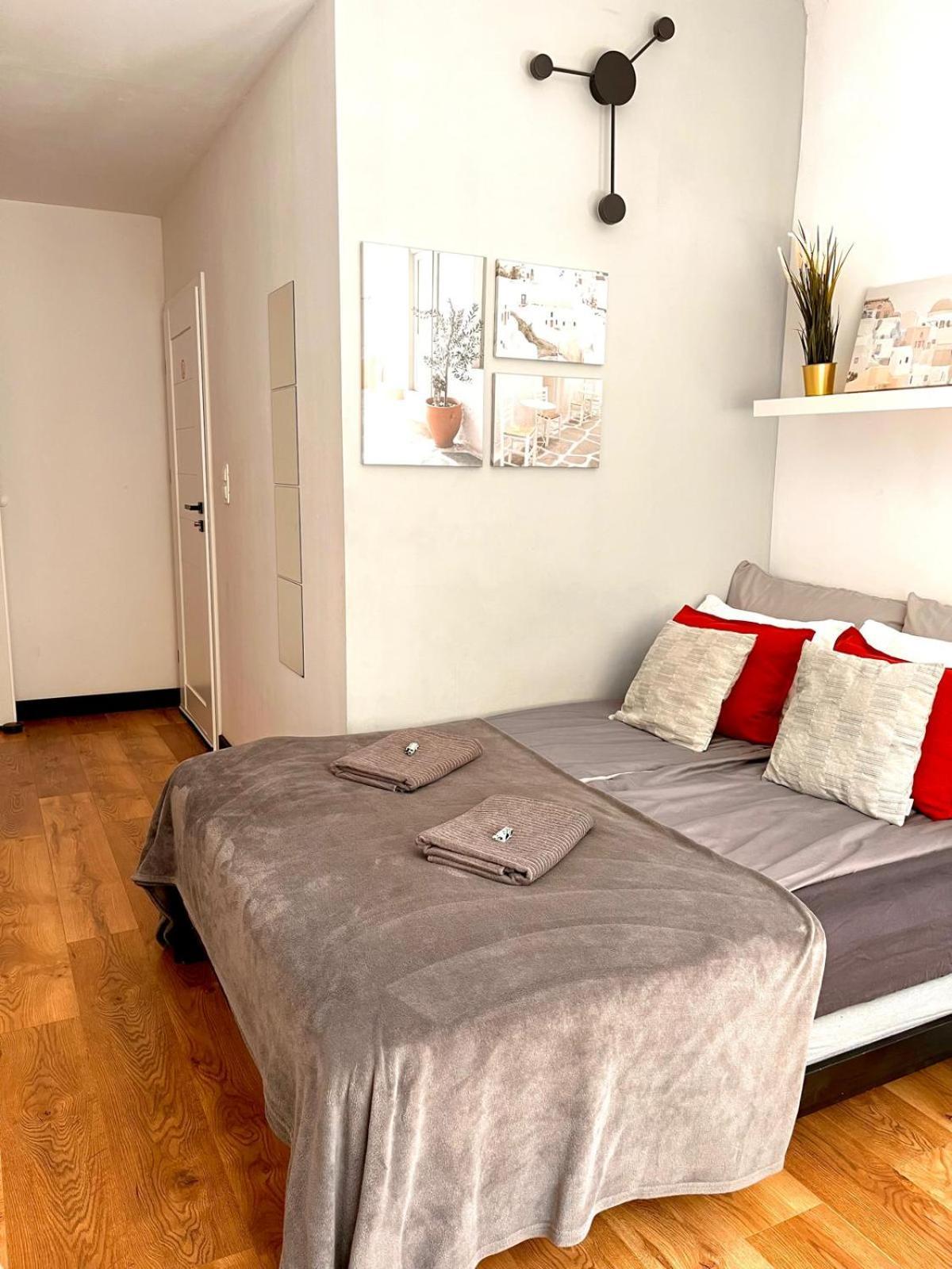 Special 1 Bed Room Condo Warszawa Center Dış mekan fotoğraf