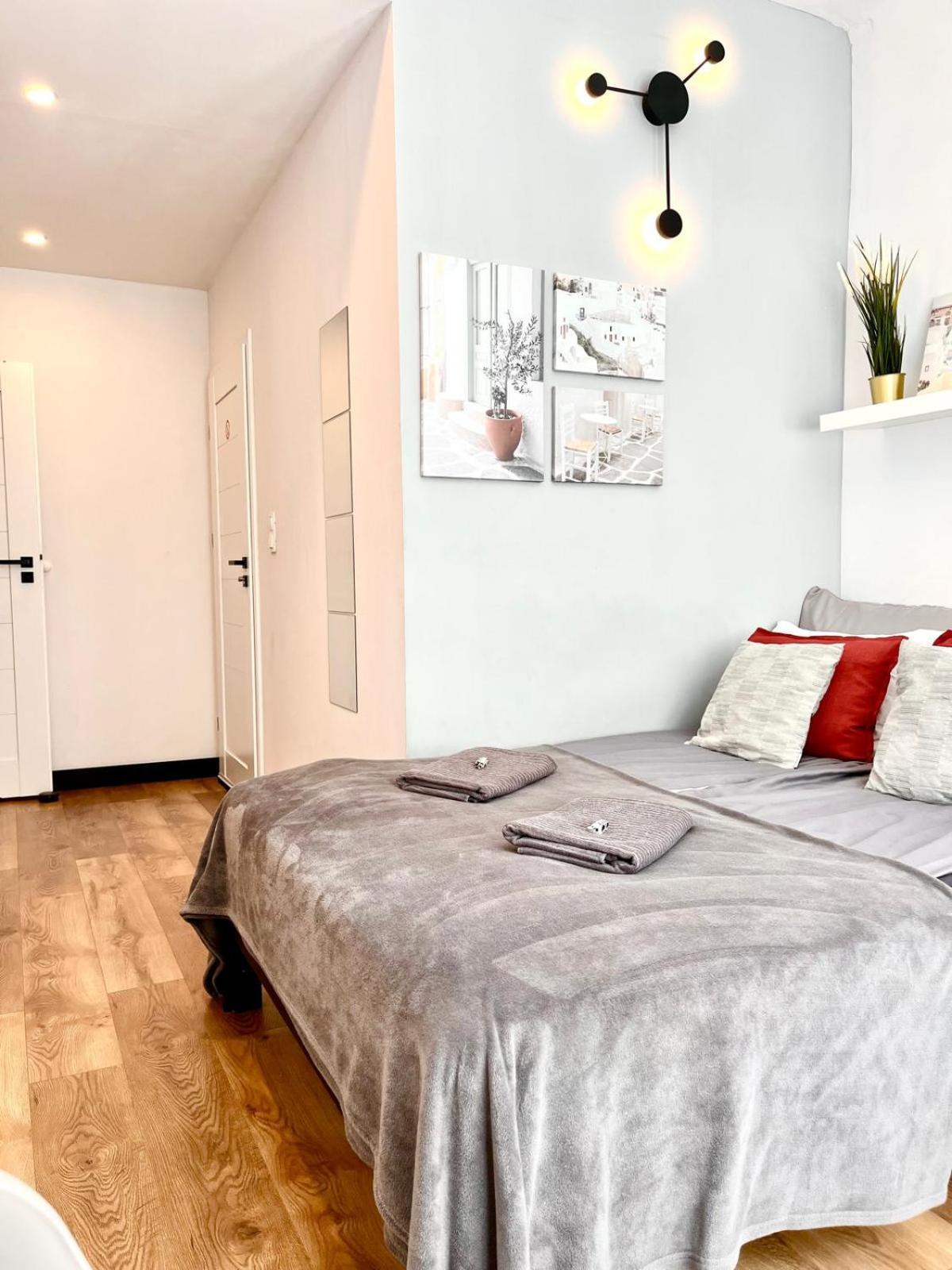 Special 1 Bed Room Condo Warszawa Center Dış mekan fotoğraf